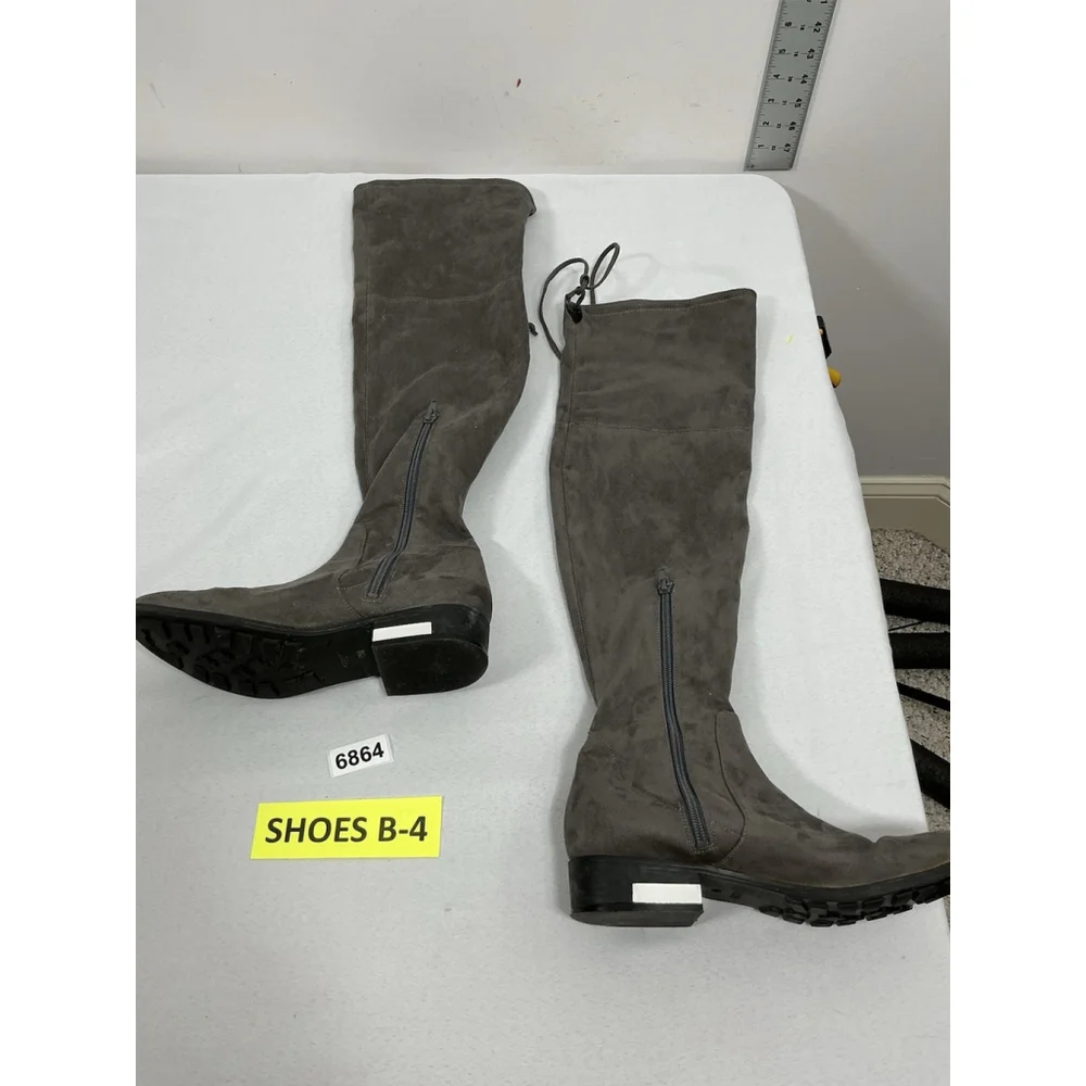 Womans Guess Pull On Otk Boots 8 M Gray 1/4 Zip Almond Toe